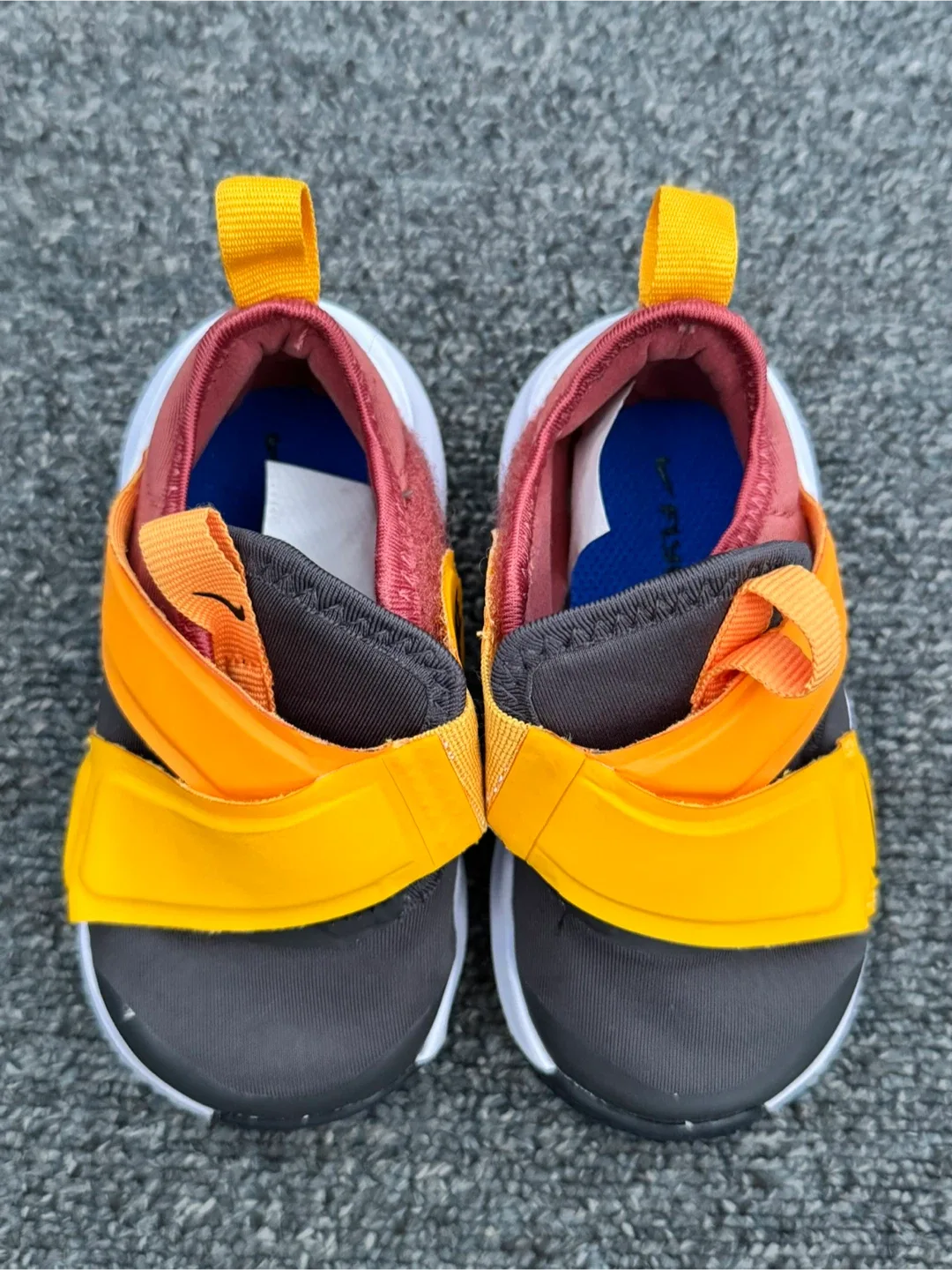 Nike Dynamo Go Toddler Shoes - Size 6 thumbnail
