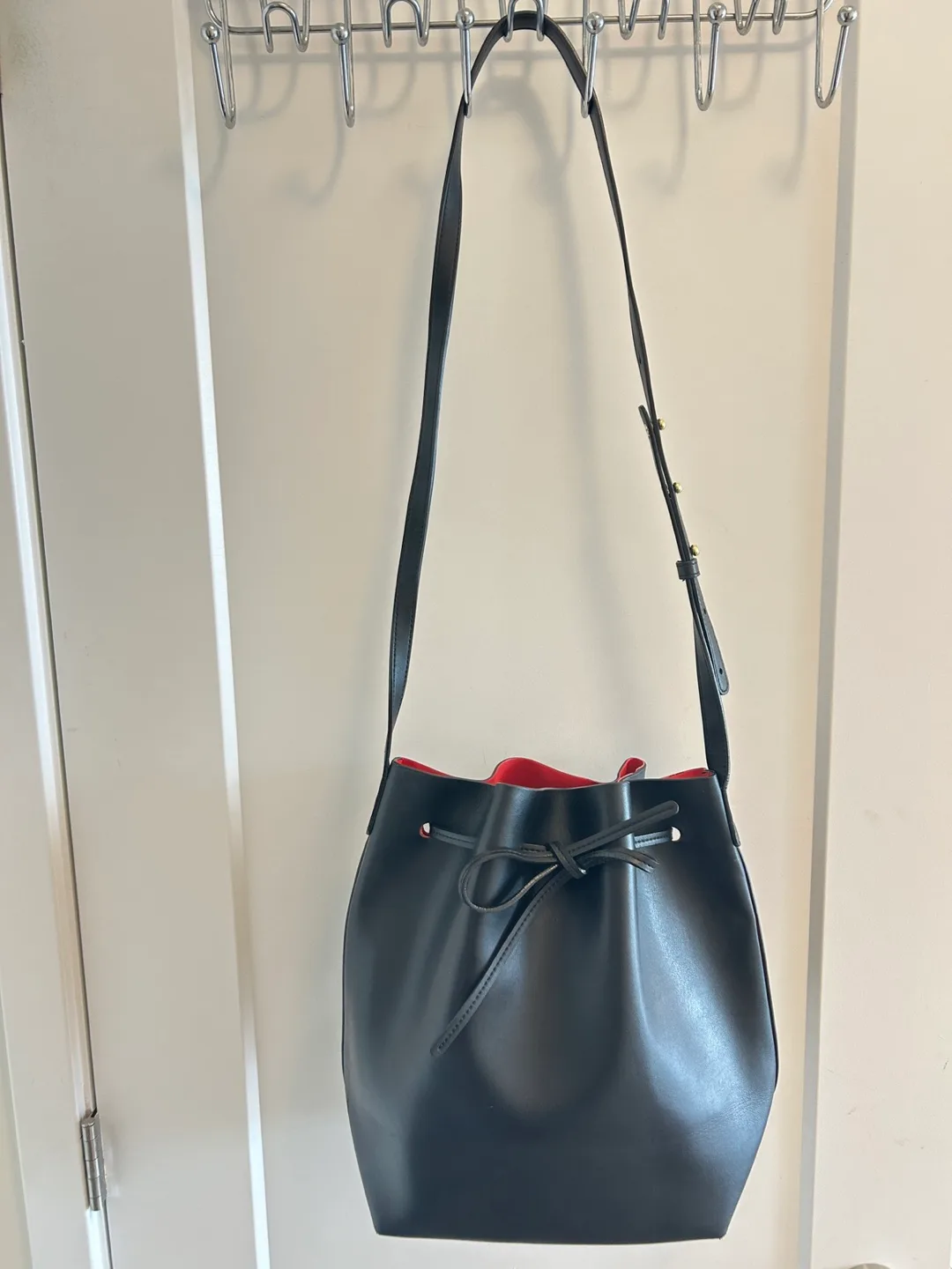Mansur Gavriel ❤️🖤Black Leather Bucket Bag with Red Interior image indicator(2)