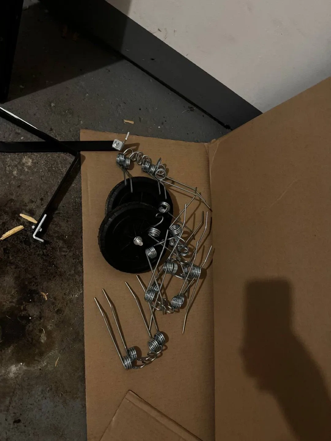 VEVOR Tow Behind Dethatcher – 48” image indicator(4)