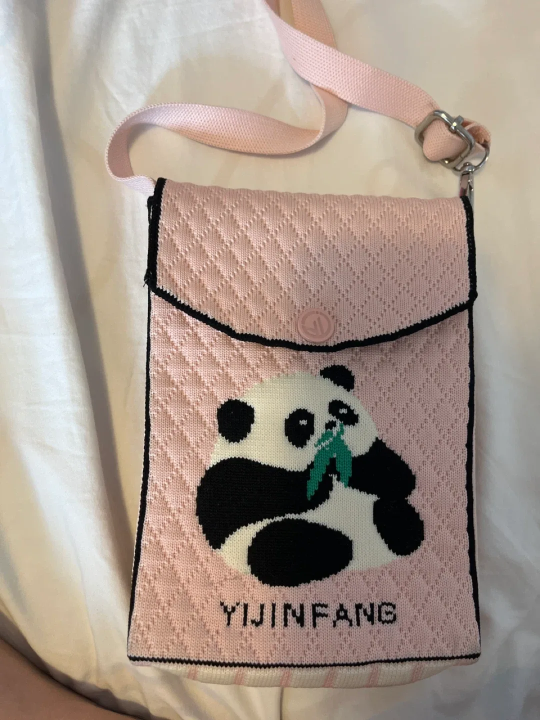 YIJINFANG Panda Pink Knit Shoulder Bag thumbnail