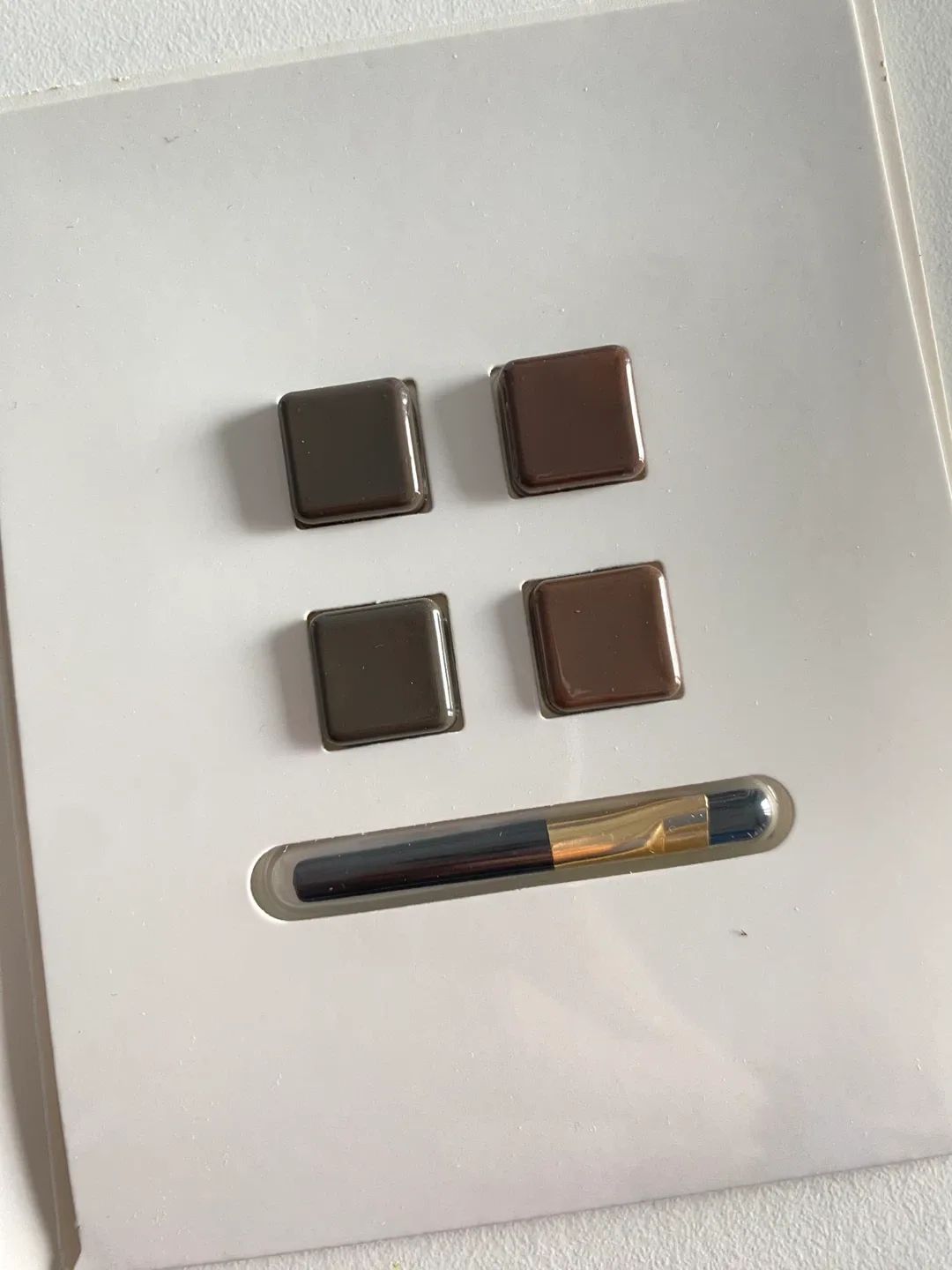 Brand NEW Drunk Elephant Skincare + FREE ABH Makeup image indicator(5)