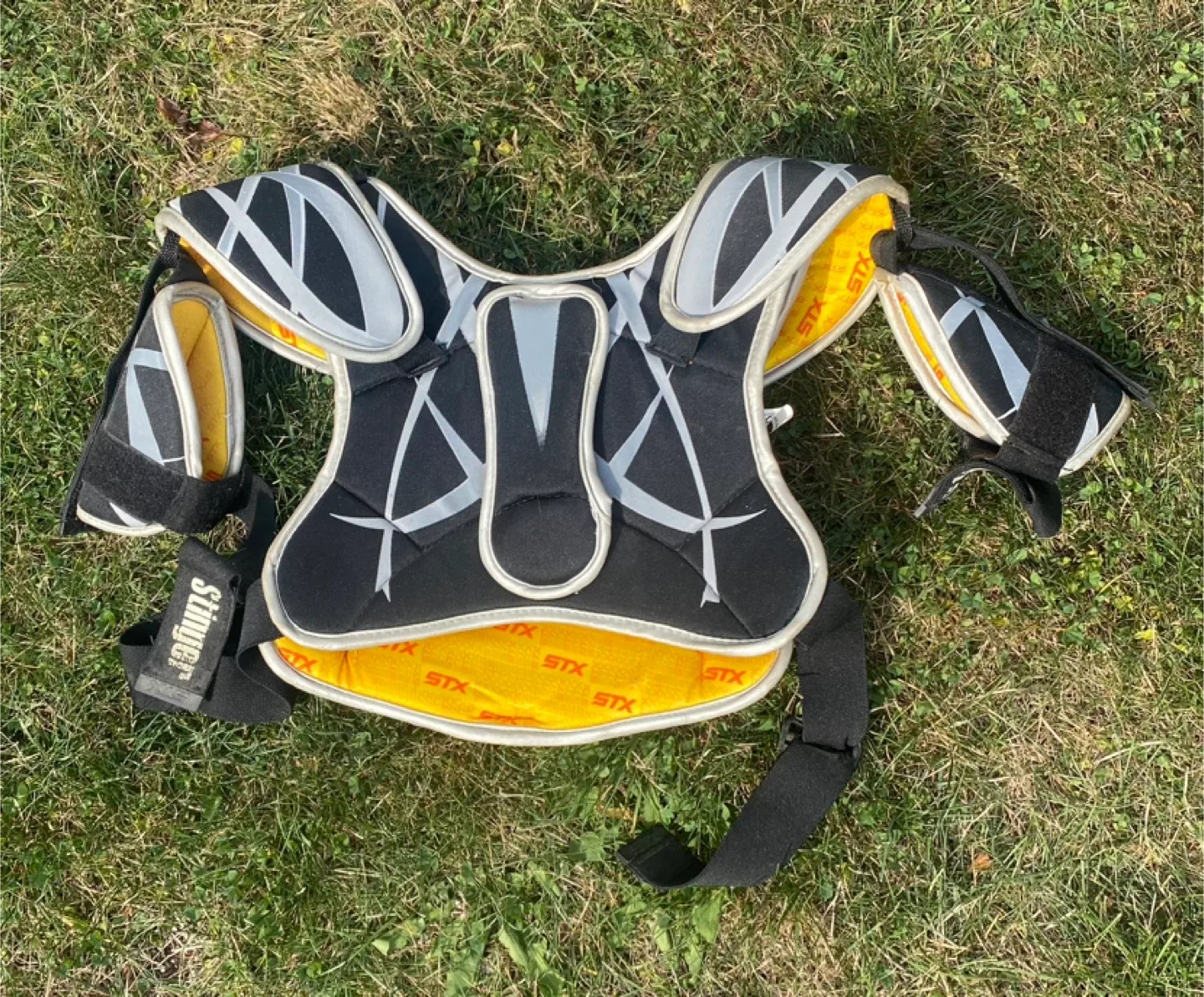 STX Lacrosse Shoulder Pad - Size S thumbnail