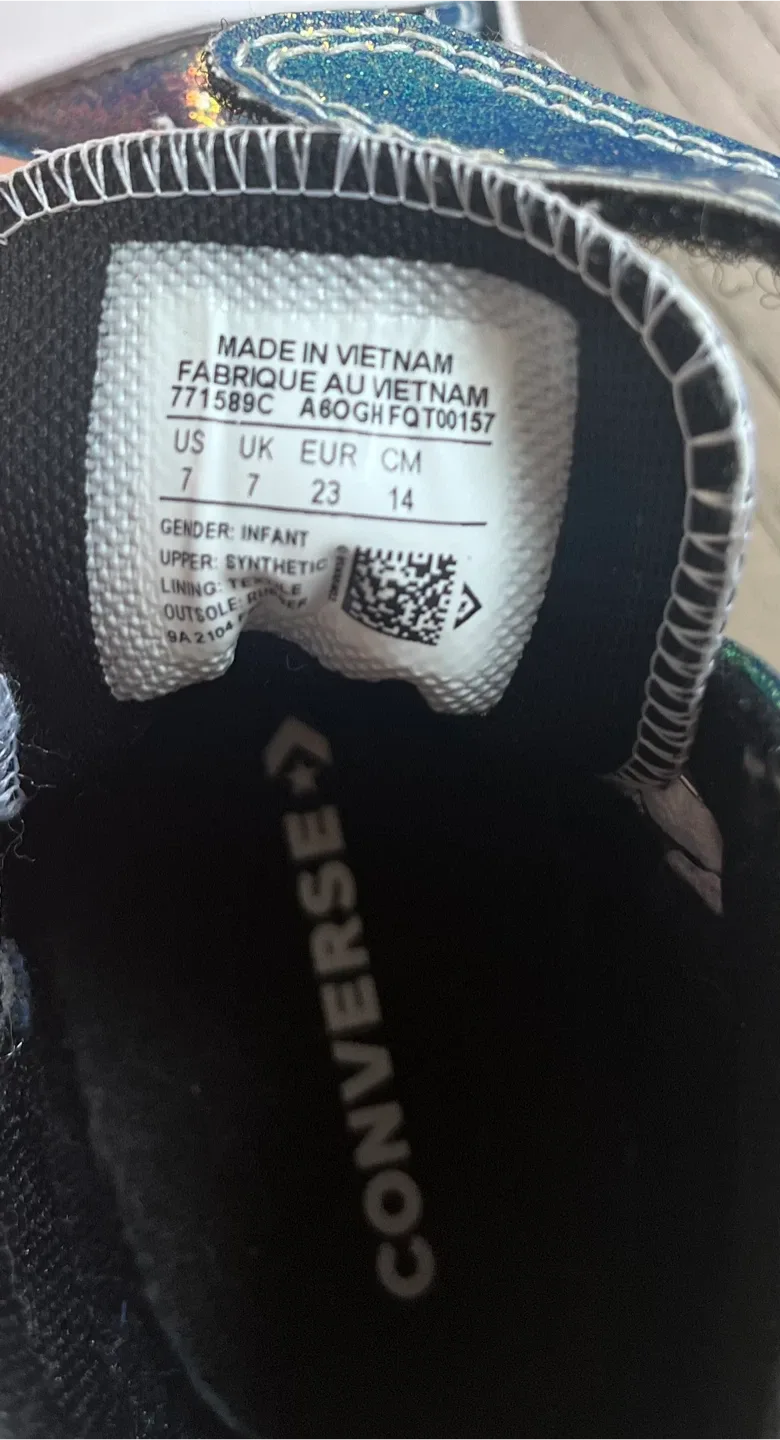 Converse All Star Infant High Tops Glitter Shoes - US Size 7 🥕 image indicator(5)