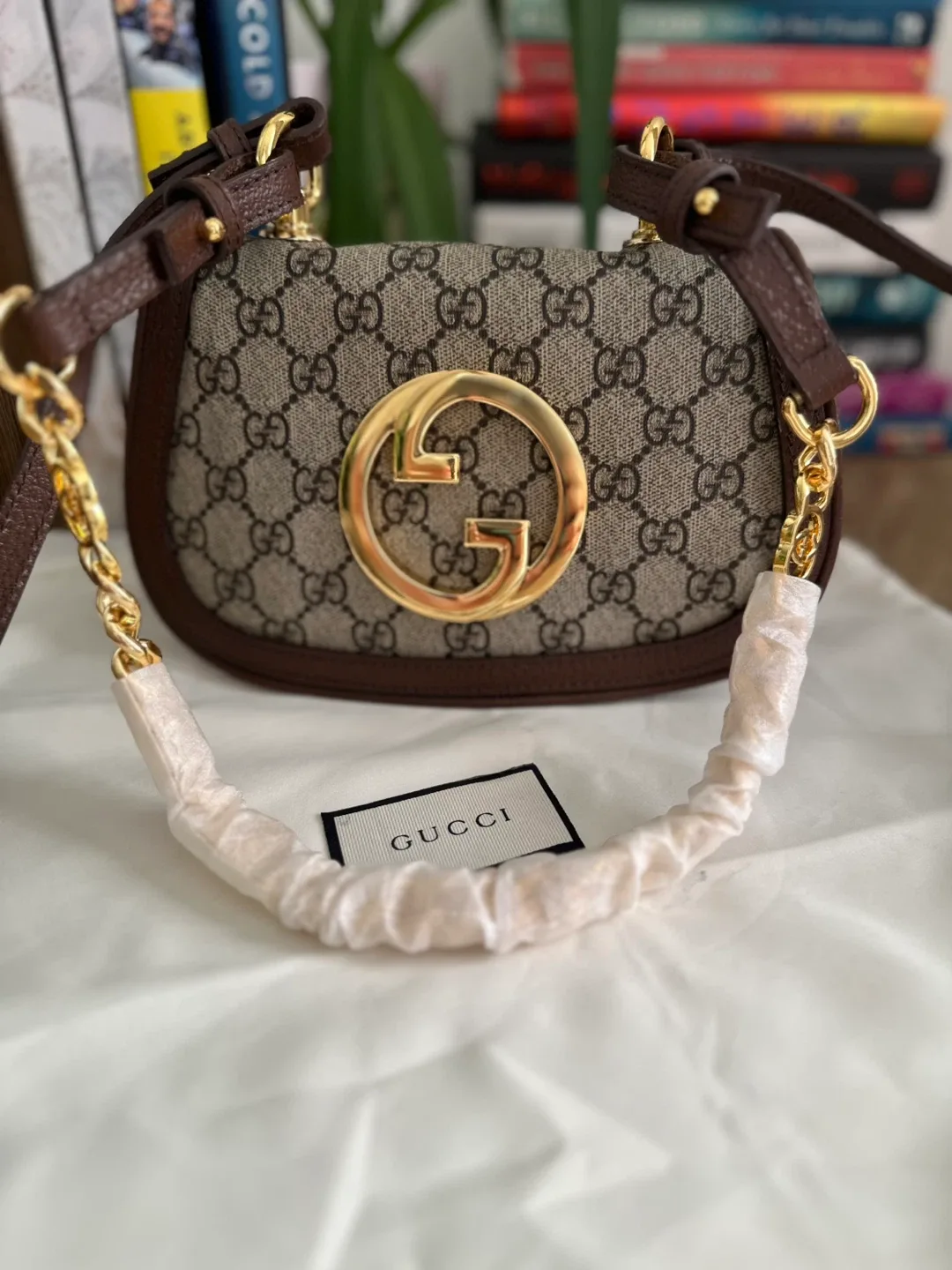 Gucci Blondie Small Shoulder Bag image indicator(2)
