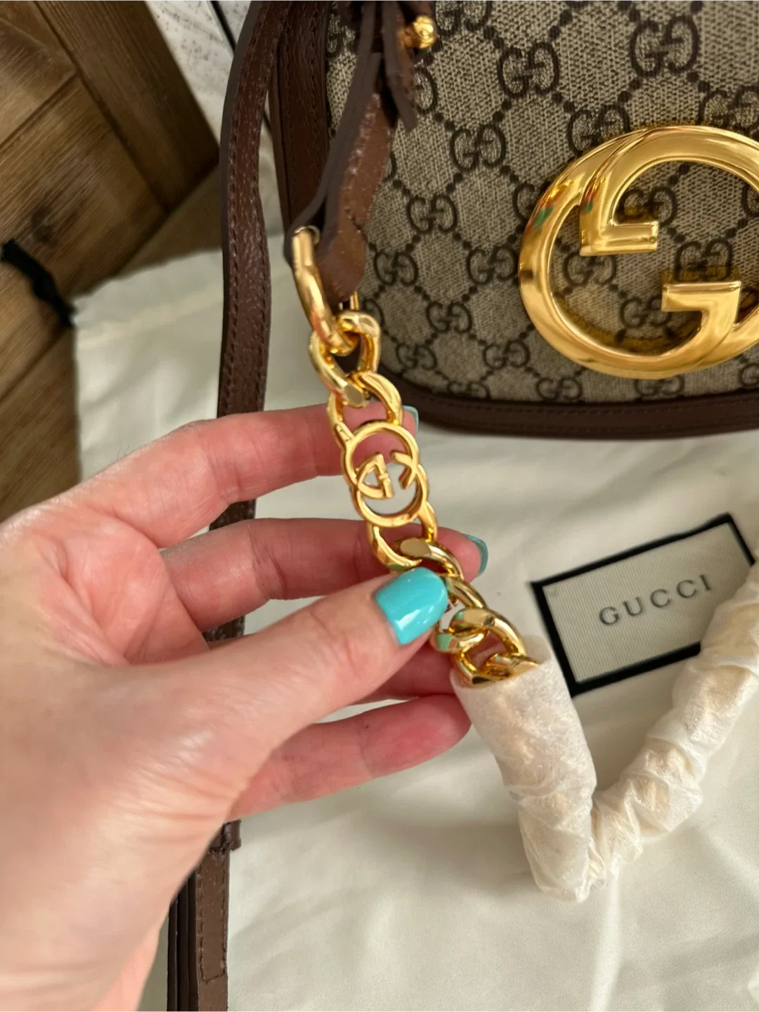 Gucci Blondie Small Shoulder Bag image indicator(3)