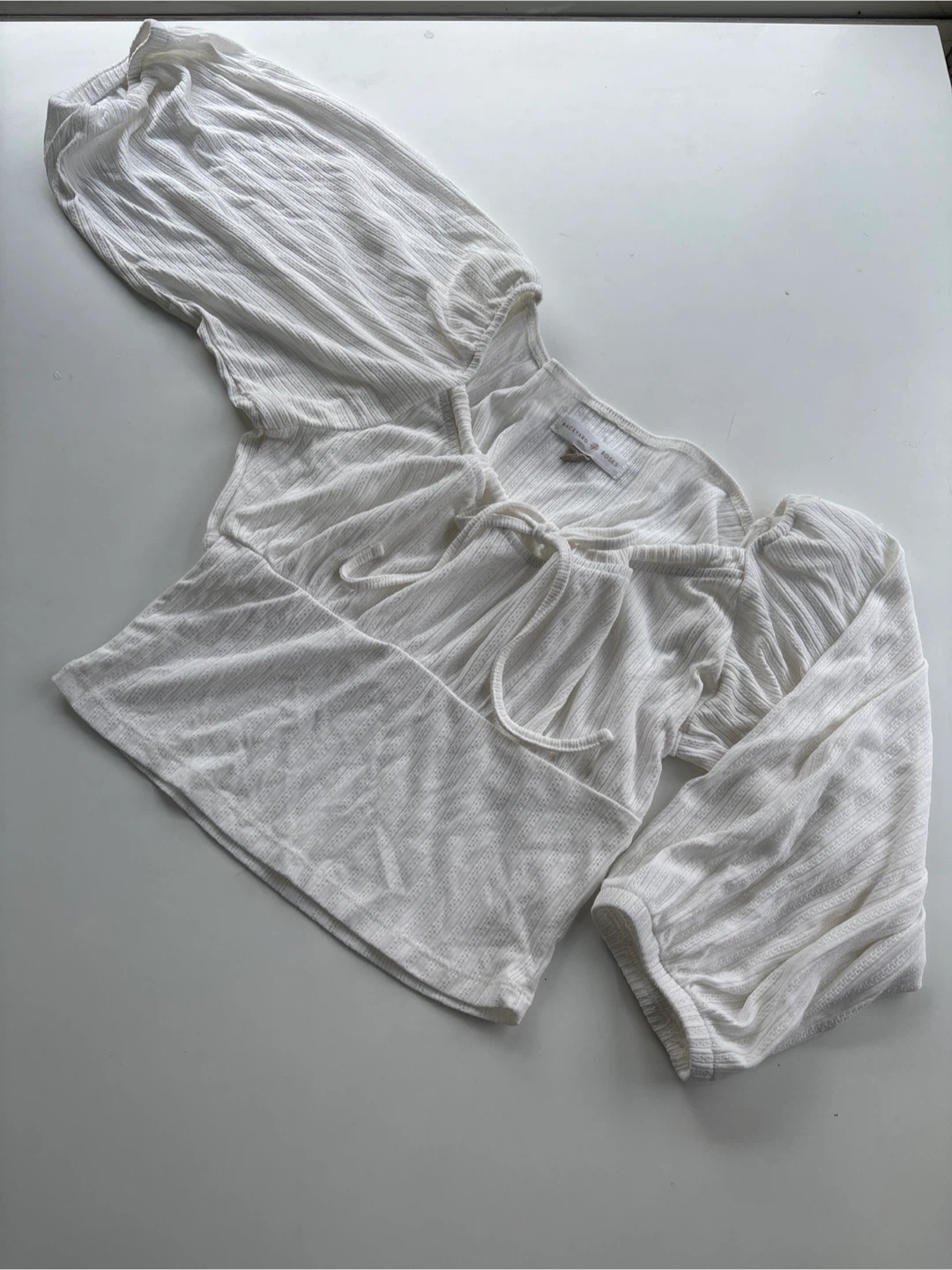 Backyard Roses White Top - Size XS