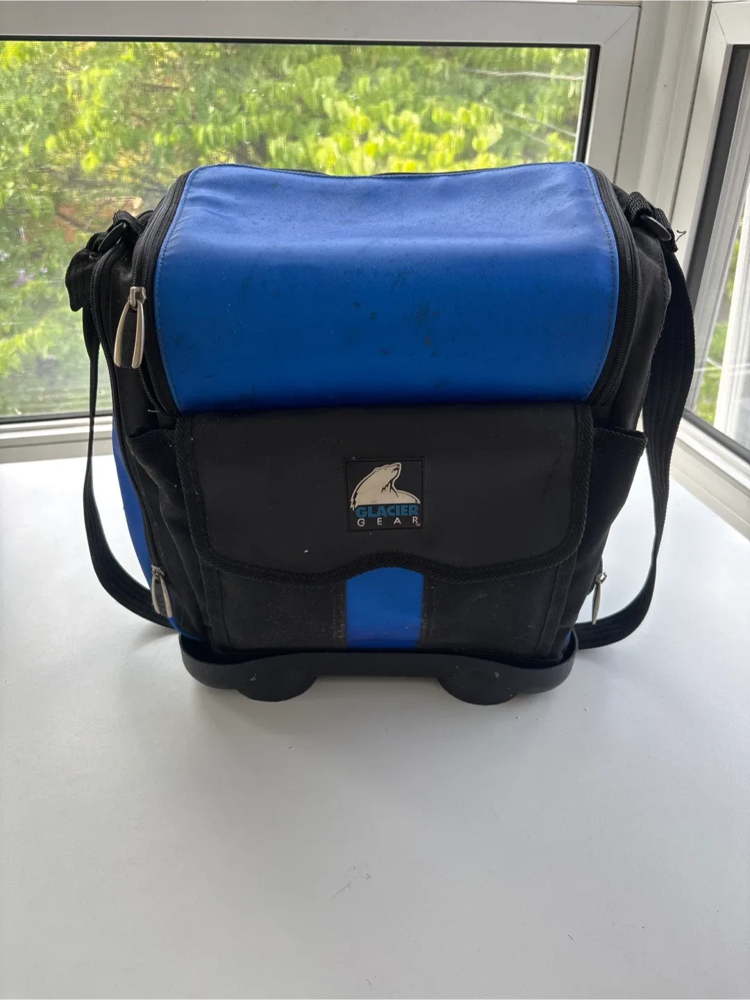 Glacier Gear Blue/Black Cooler Bag image indicator(2)