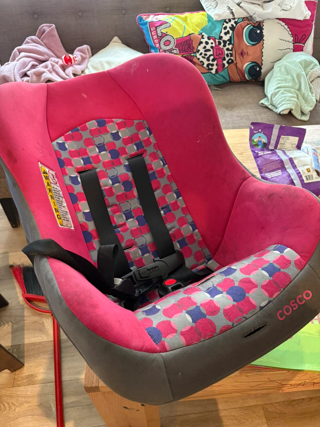 Cosco Car Seat - Pink & Grey - photo 3