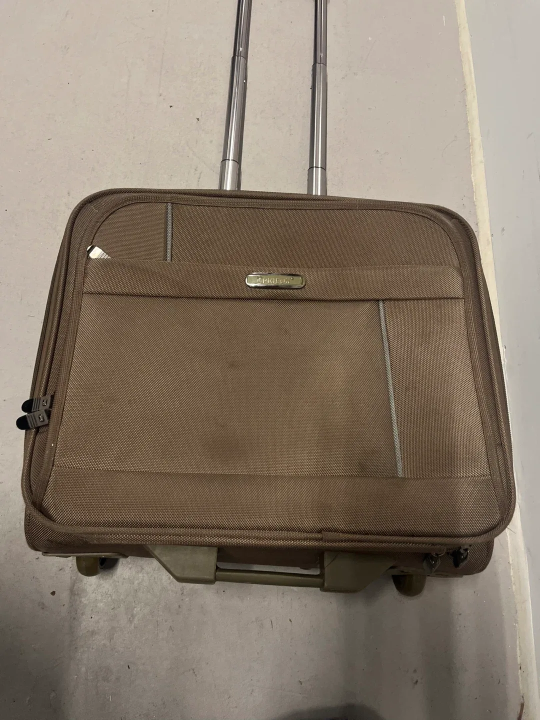 Heys Wheeled Carry-On Suitcase image indicator(9)