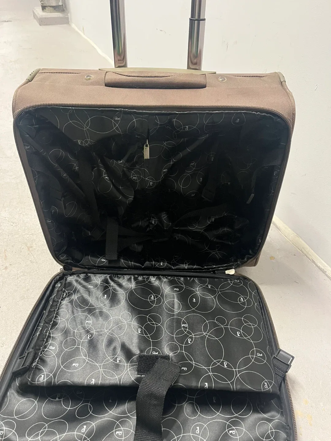 Heys Wheeled Carry-On Suitcase image indicator(10)