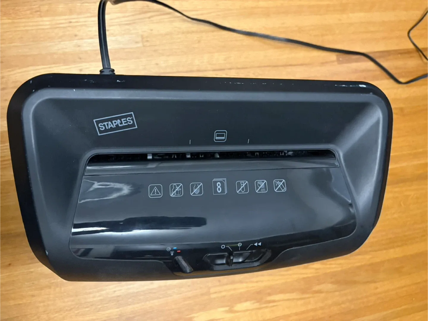 Staples Paper Shredder image indicator(2)