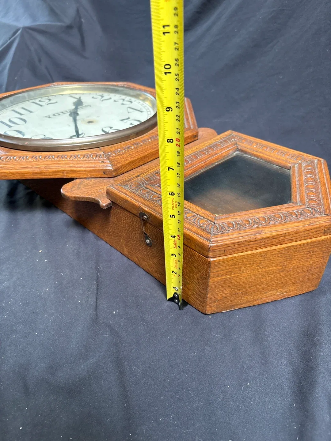 Vintage Youngs Wall Clock image indicator(8)