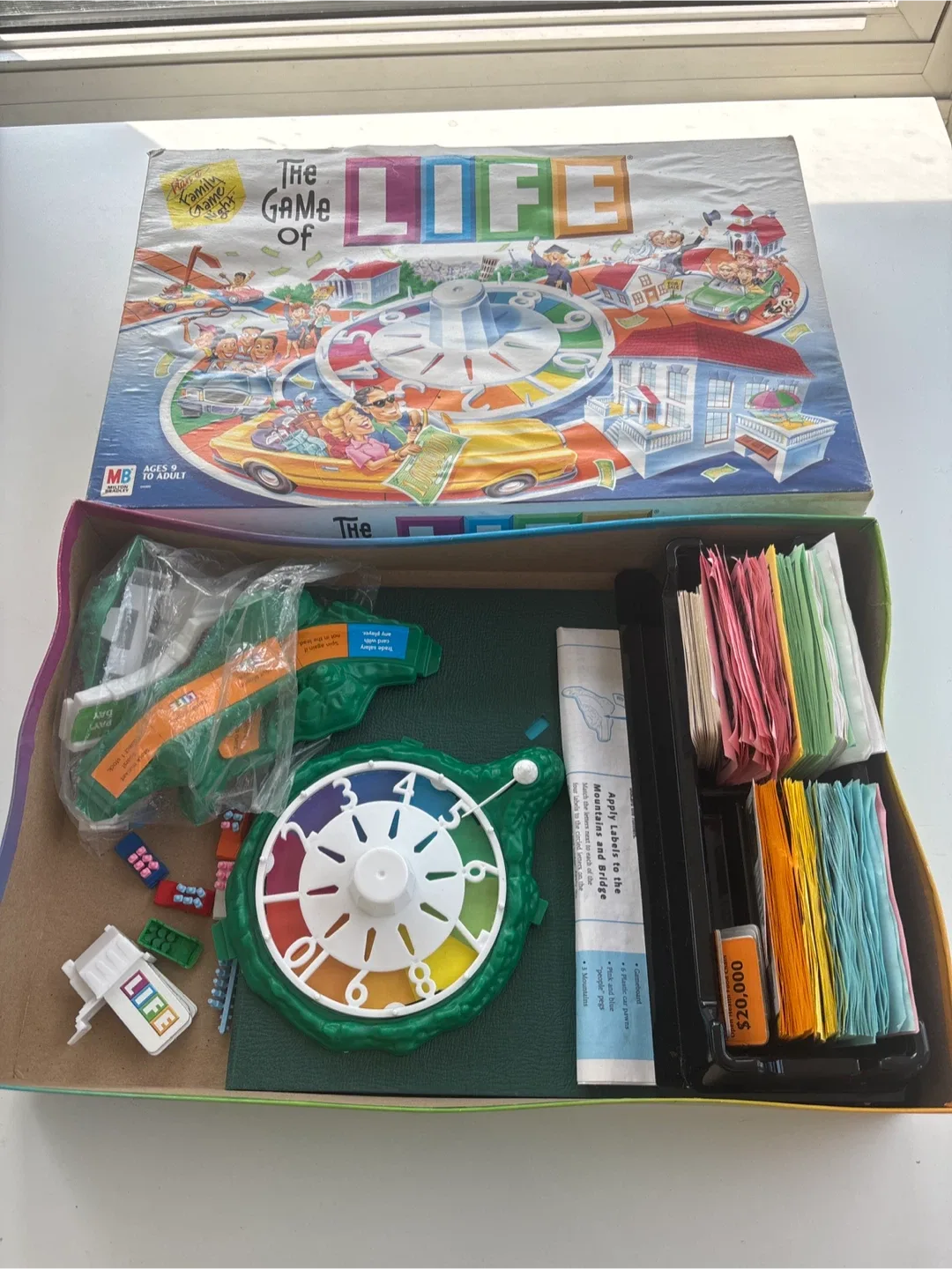 The Game of Life Board Game thumbnail