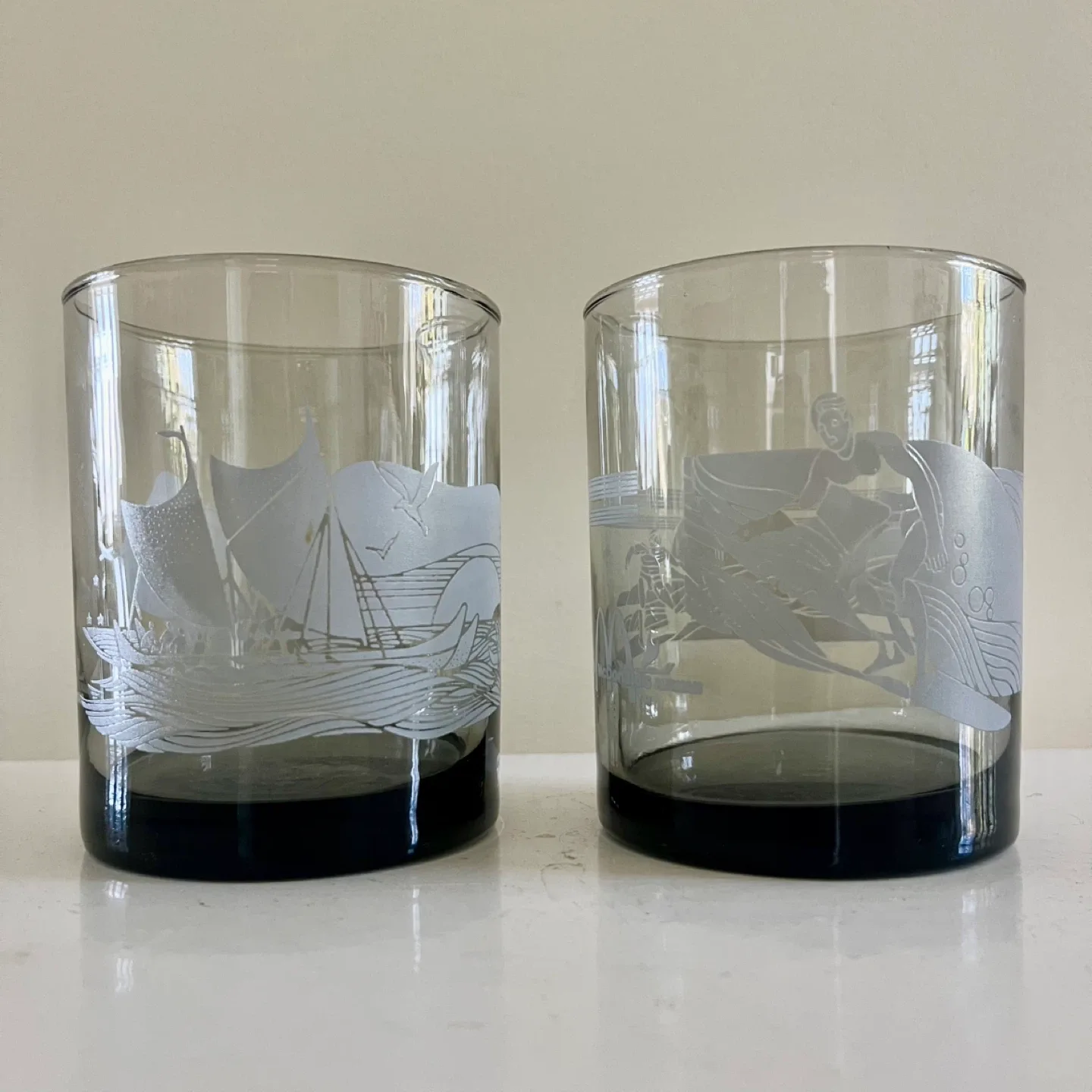 Vintage Set of 2 McDonalds Etched Hawaiian Surf Glasses thumbnail