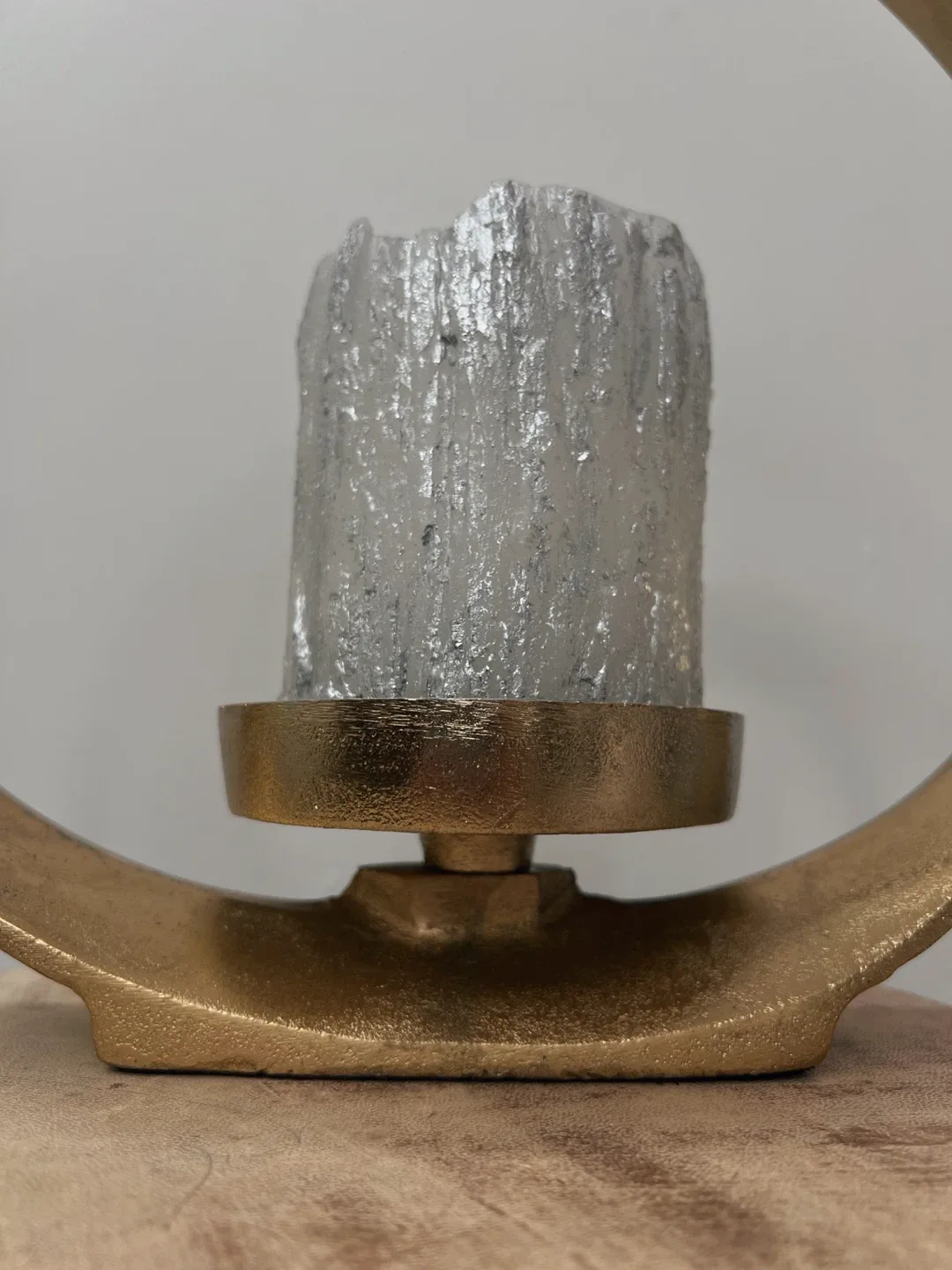 Gold Metal Circle Candle Holder thumbnail