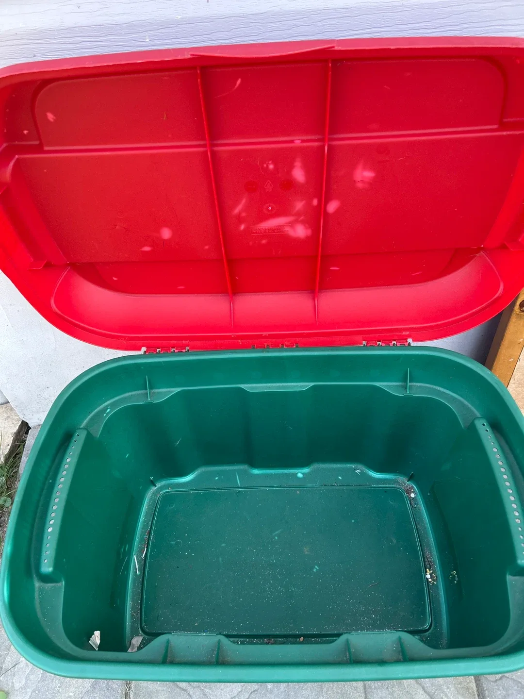 Red & Green Storage Bin - 26x16 inches image indicator(2)