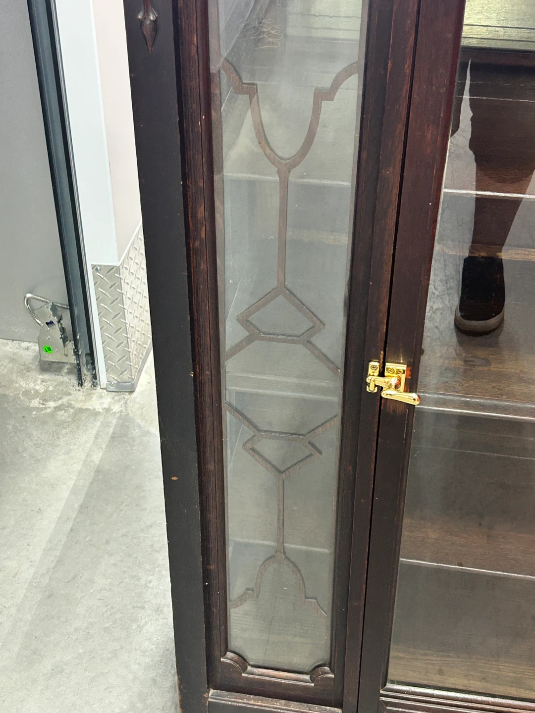 Vintage Wooden Display Cabinet - photo 3