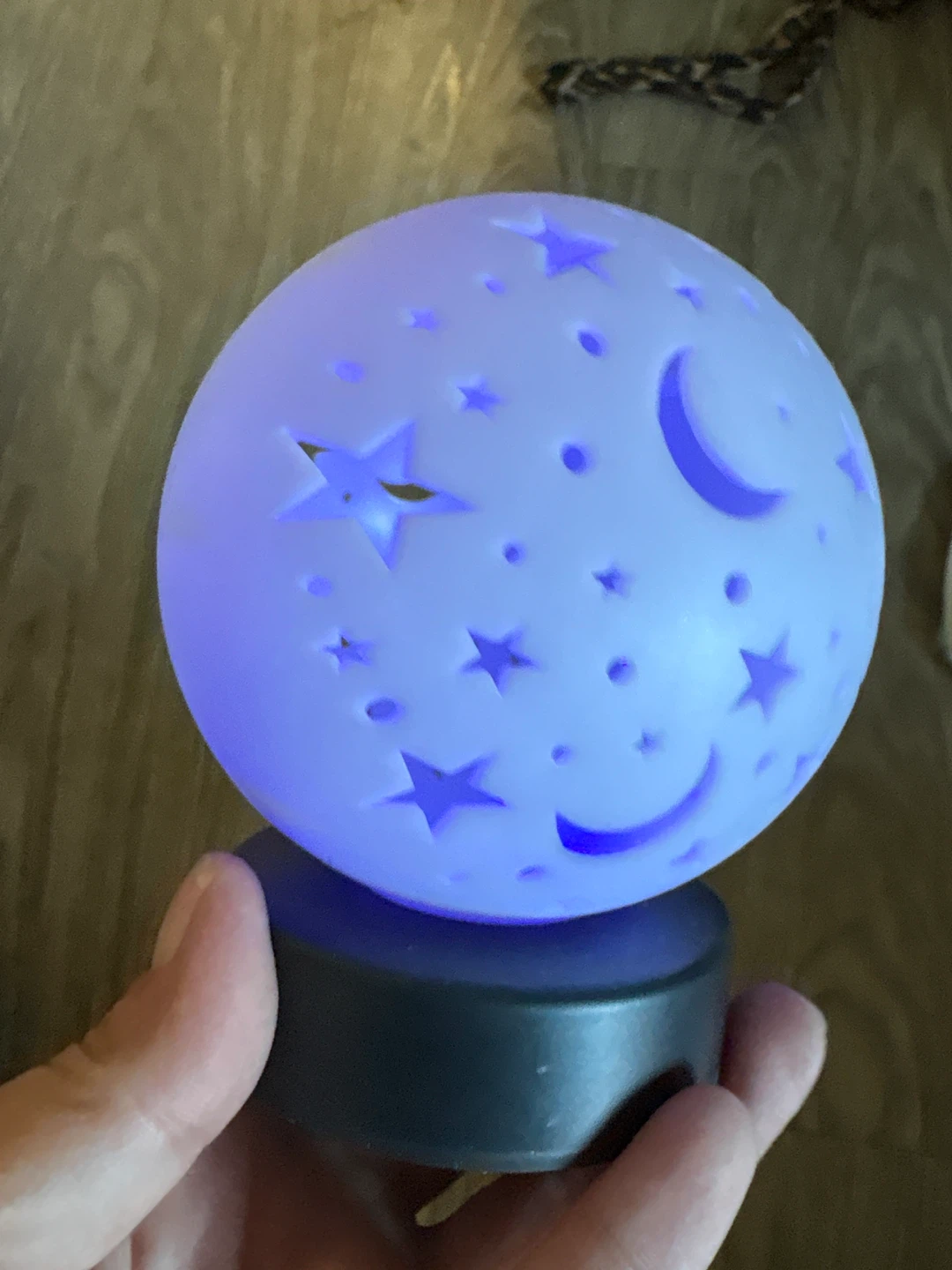 Moon & Stars Colour Changing Night Light 🥕 - photo 2