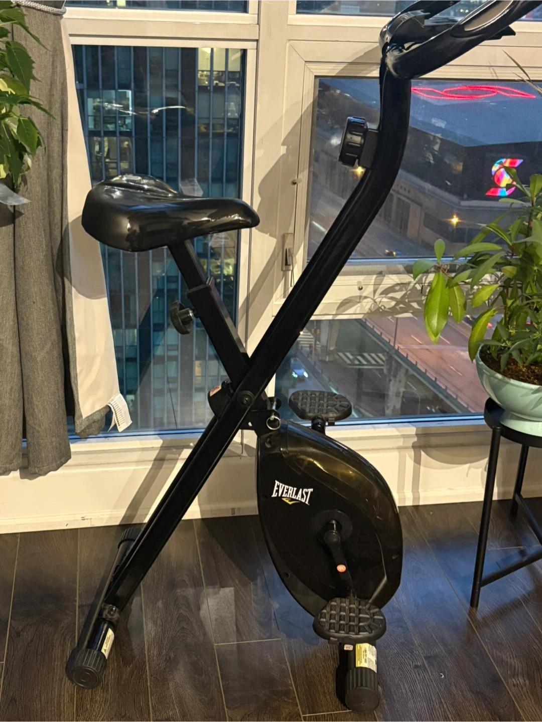 Everlast Exercise Bike - Great Condition!