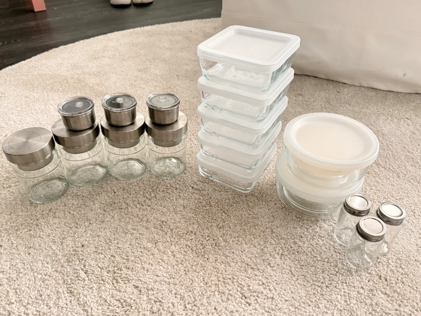 Glass Food Containers Set image indicator(2)