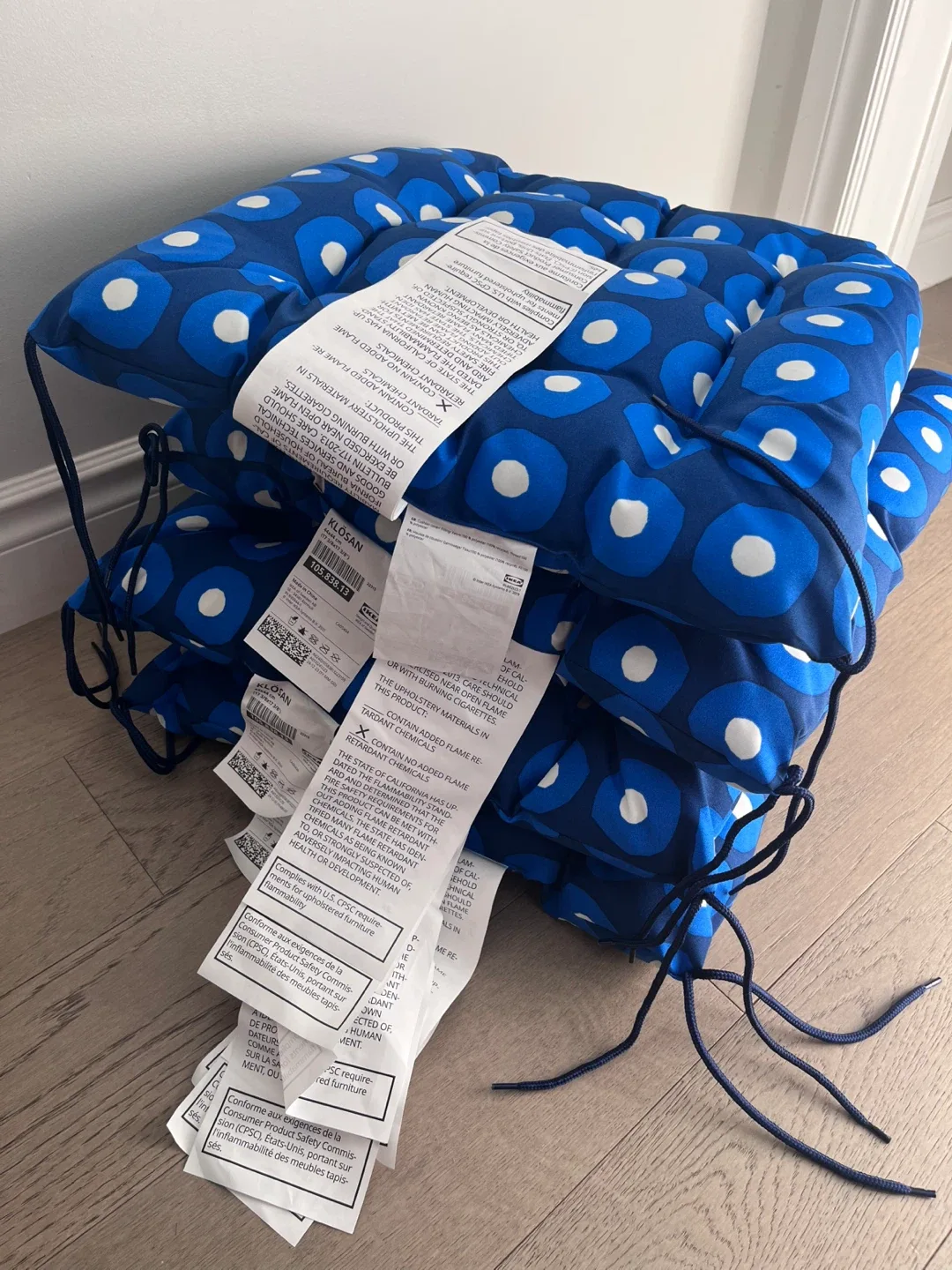 IKEA KLÖSAN Blue Seat Cushions x 4 - Brand New with tags 🥕 image indicator(4)