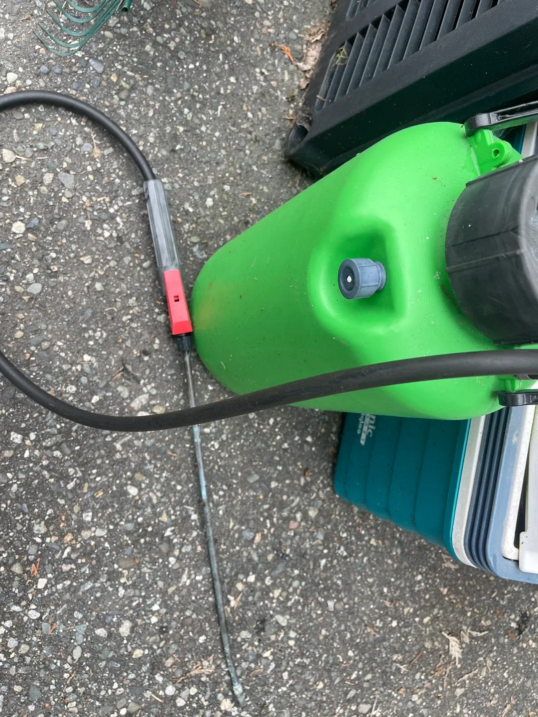 Green Garden Sprayer 🥕 thumbnail