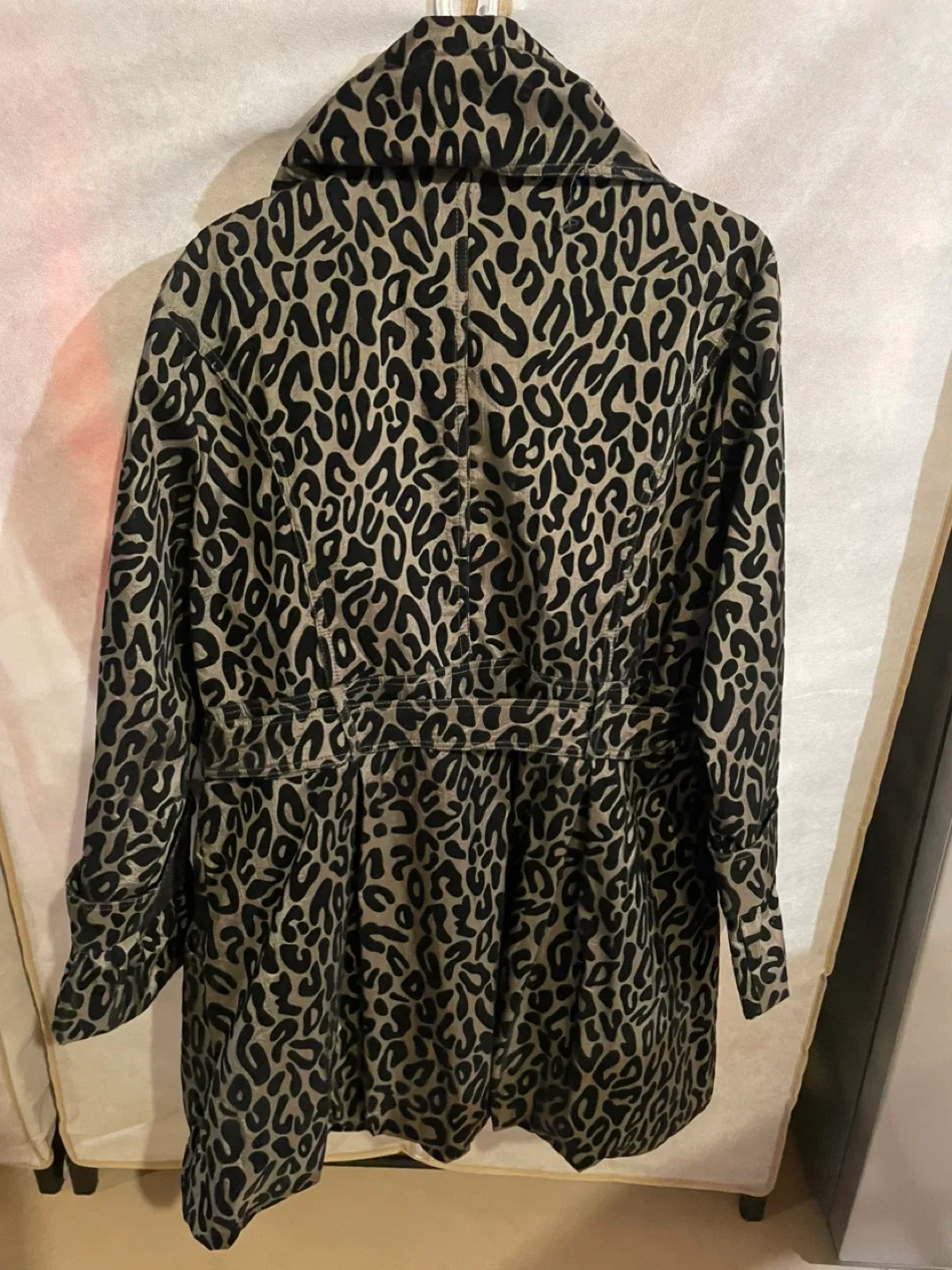 Casa Donna Leopard Print Coat image indicator(2)