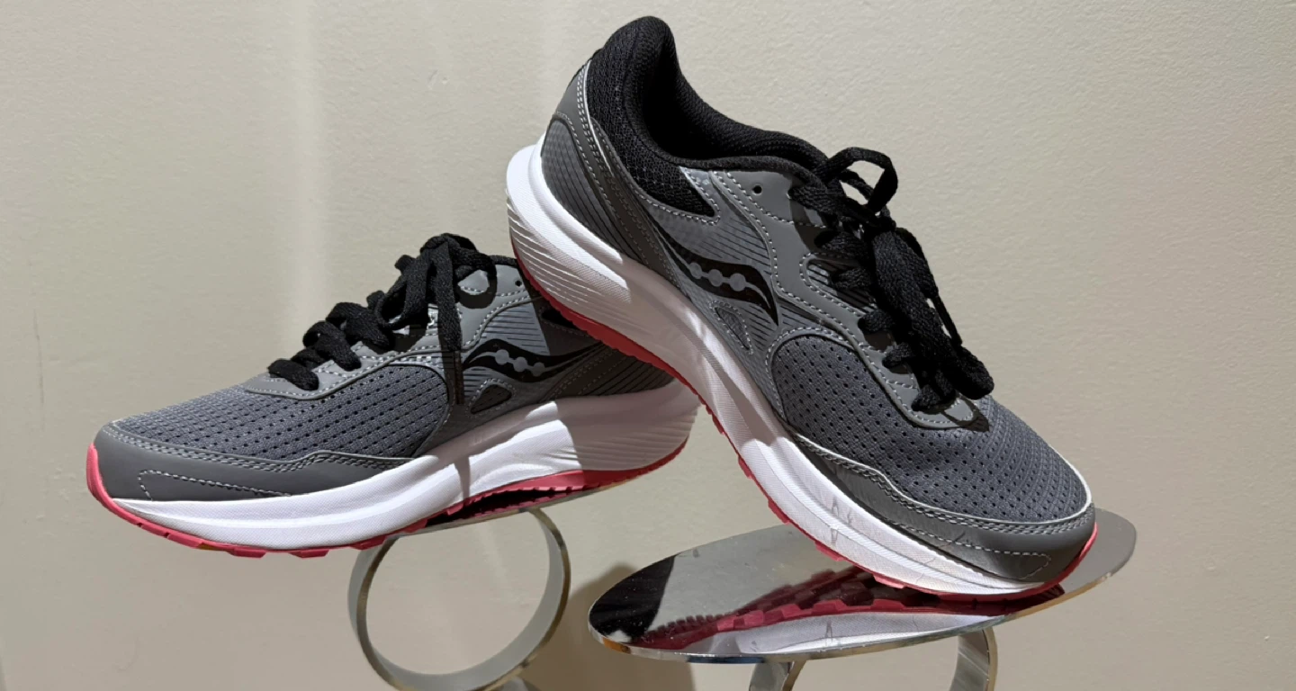 Saucony Cohesion 15 Grey/Pink Women's Size 6.5