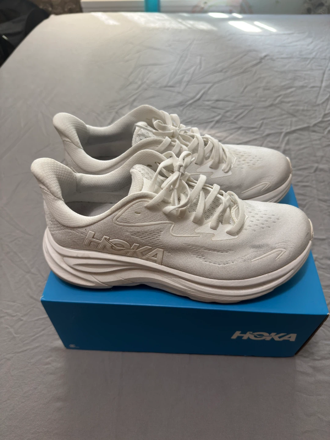 Hoka Clifton 9 Women's Running Shoes - Size 8.5/9B