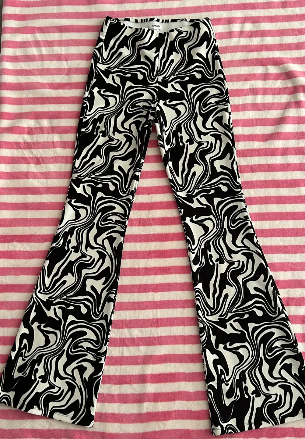 Garage XS Black & White Swirl Print Pants thumbnail