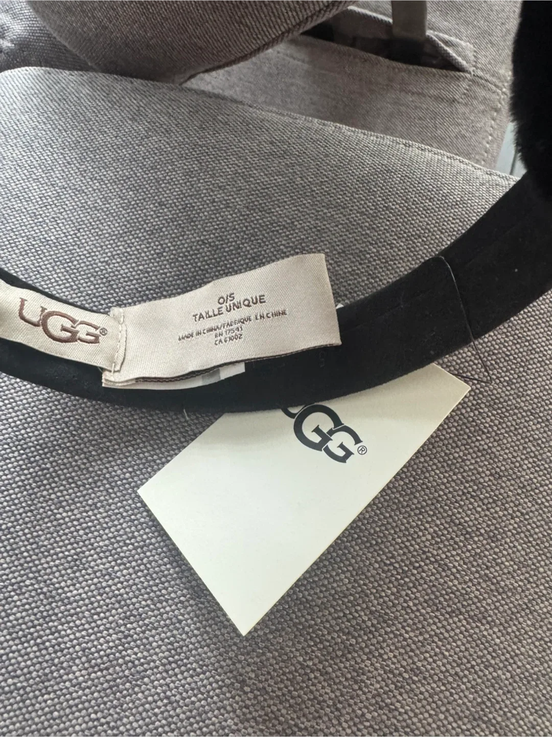 UGG Black Earmuffs - One Size image indicator(4)