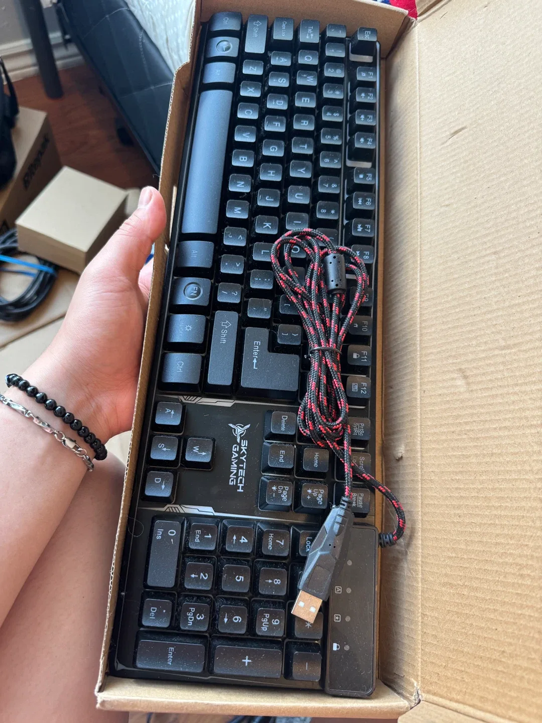 Skytech Gaming Keyboard - Like New! thumbnail