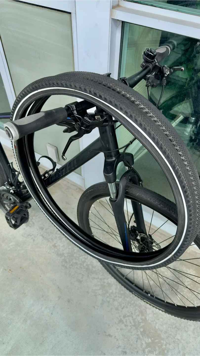 2021 Specialized Sirrus X 3.0 image indicator(6)