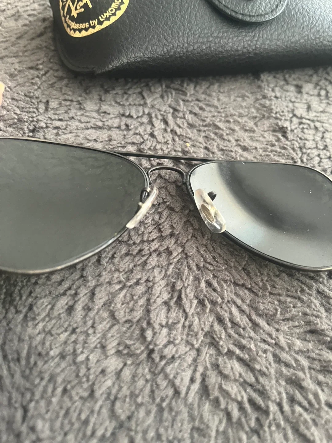 Ray-Ban Sunglasses with Case image indicator(5)
