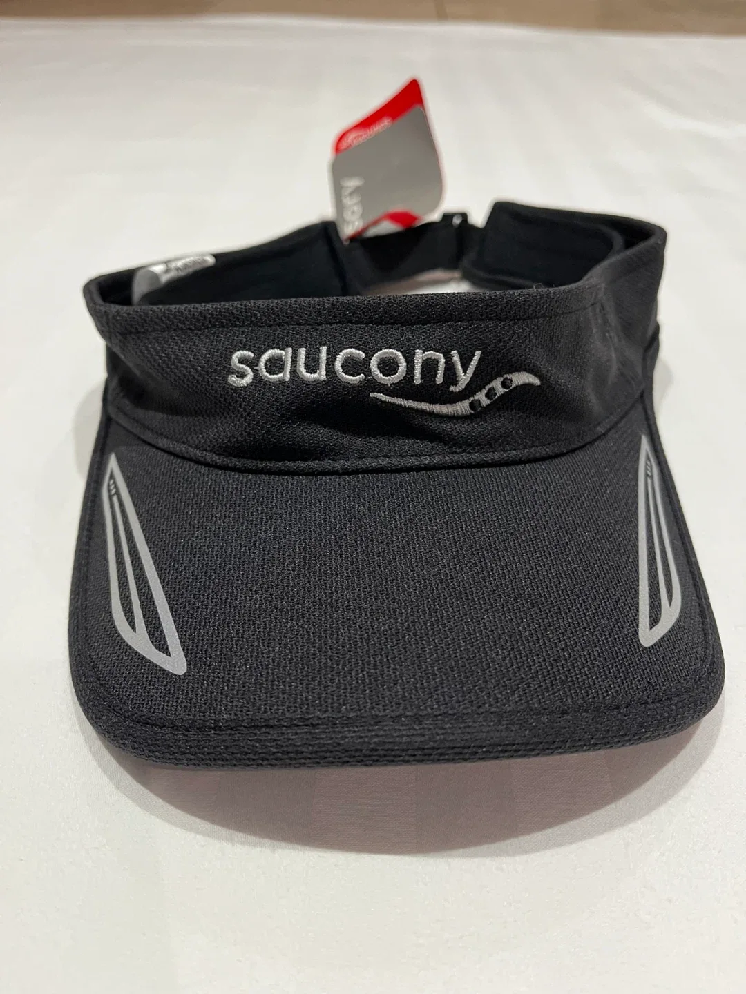 New Saucony Speed Run Visor - Black 🥕 thumbnail