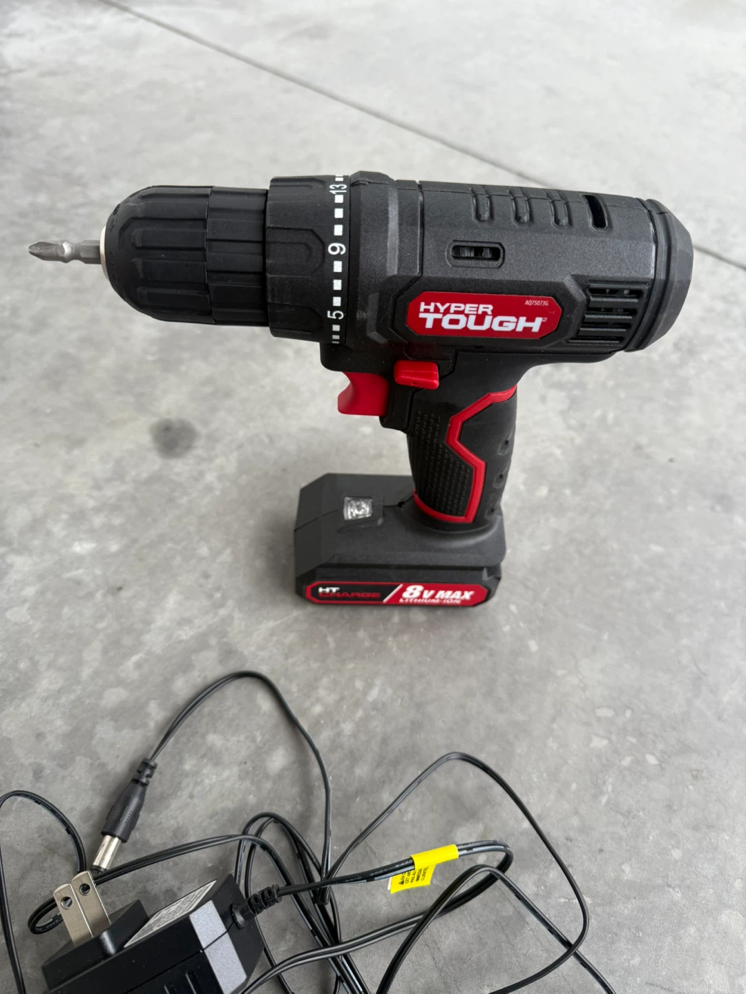 Hyper Tough 8V MAX Lithium-Ion Drill/Driver Kit - photo 4