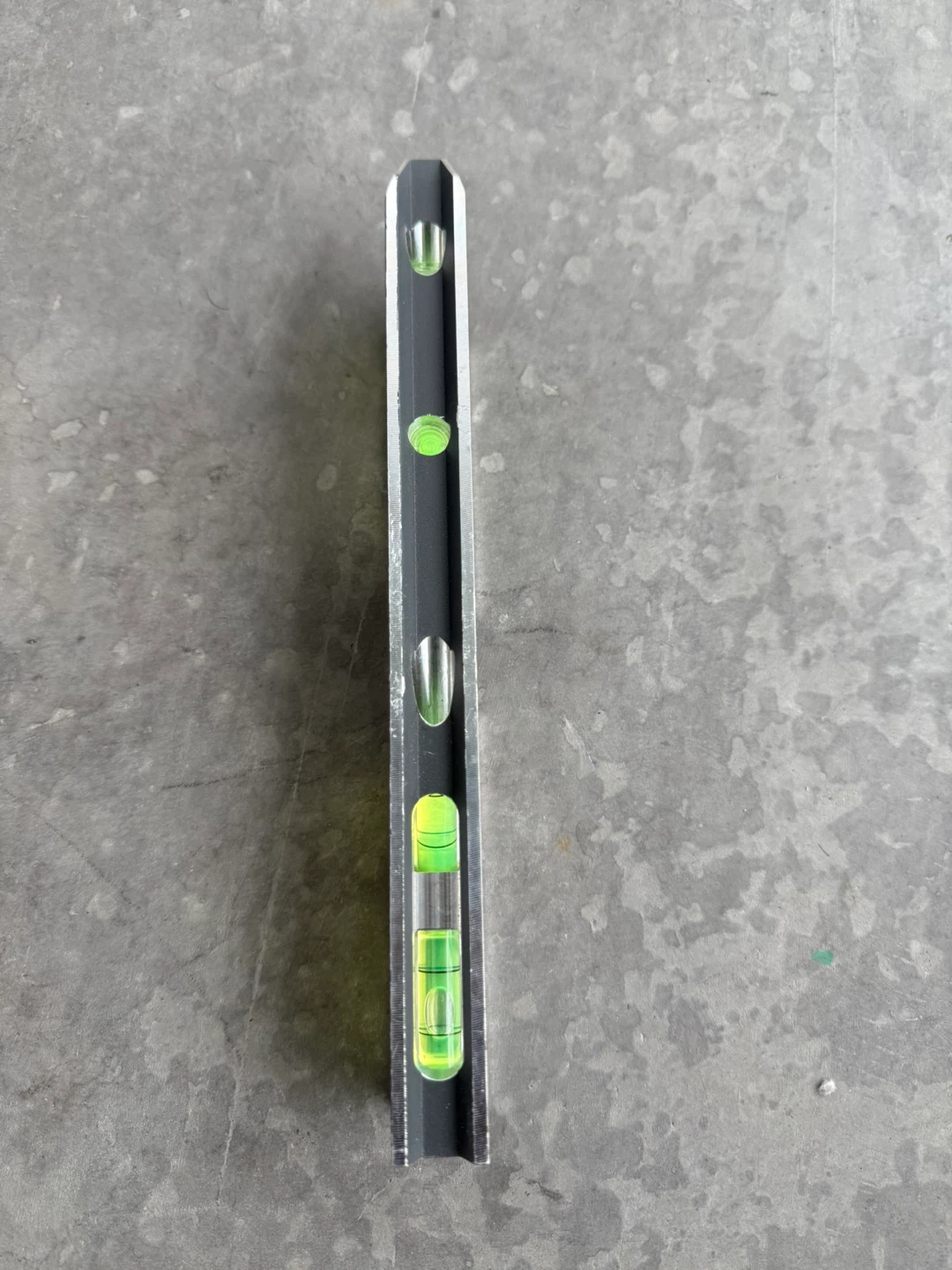 ToughBuilt 9-inch Bullet Torpedo Level - photo 3