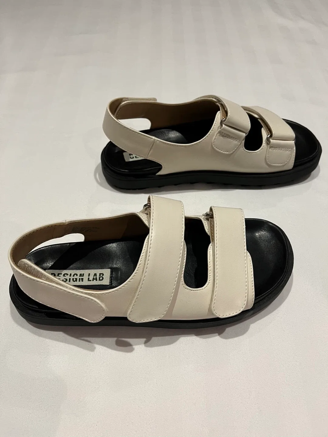 NEW DESIGN LAB Cream Sandals with Box - W7🥕- W7 thumbnail
