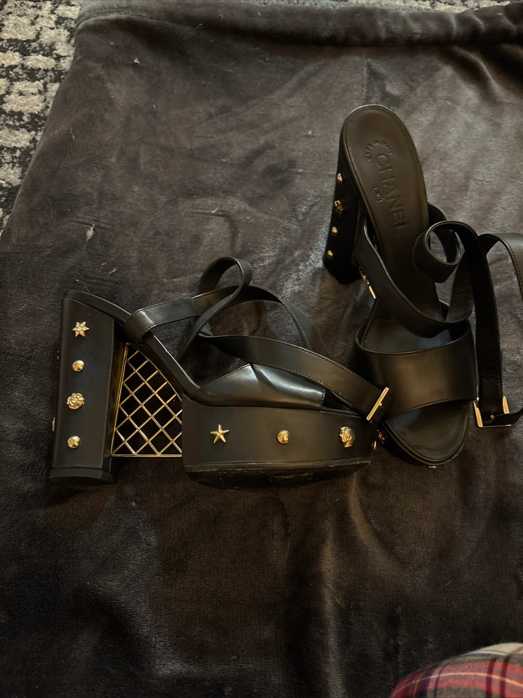 Chanel Black Leather Platform Heels - photo 4