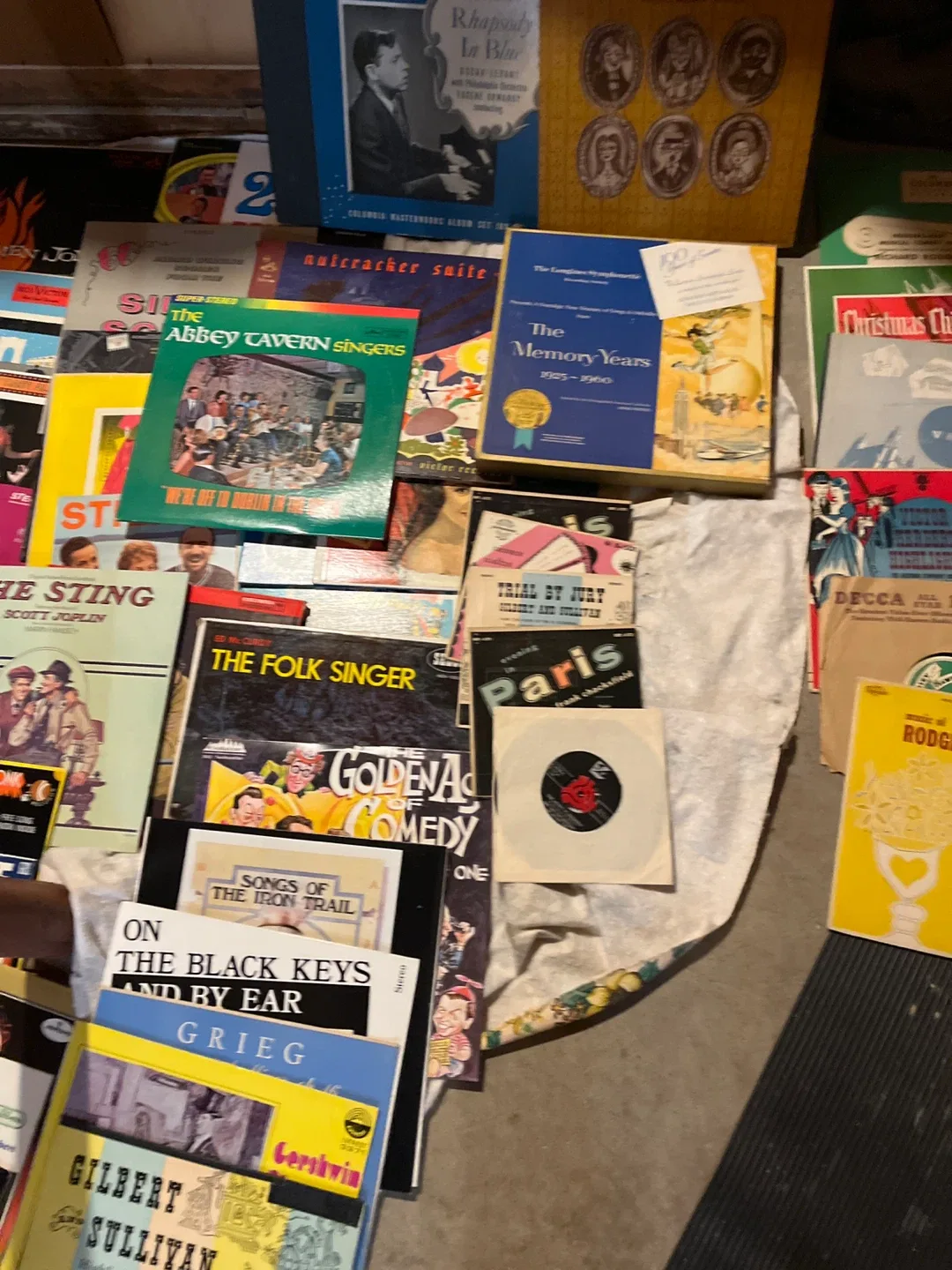 vintage records image indicator(6)