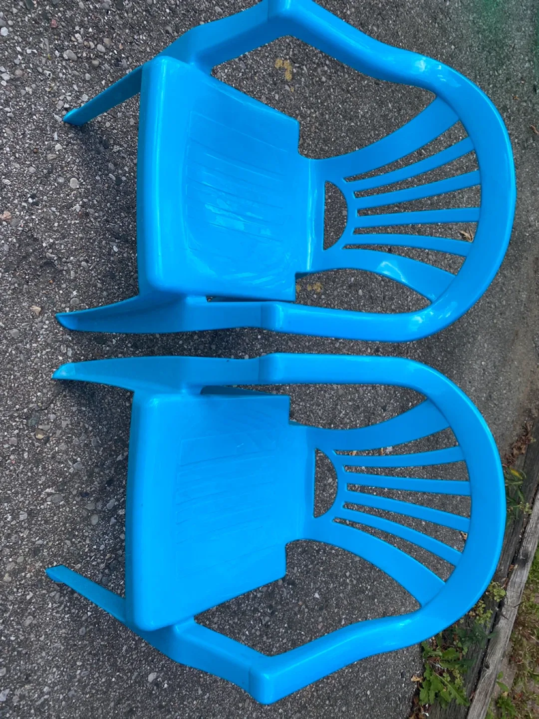 Two Blue Plastic Outdoor Chairs 🥕 for small children image indicator(2)