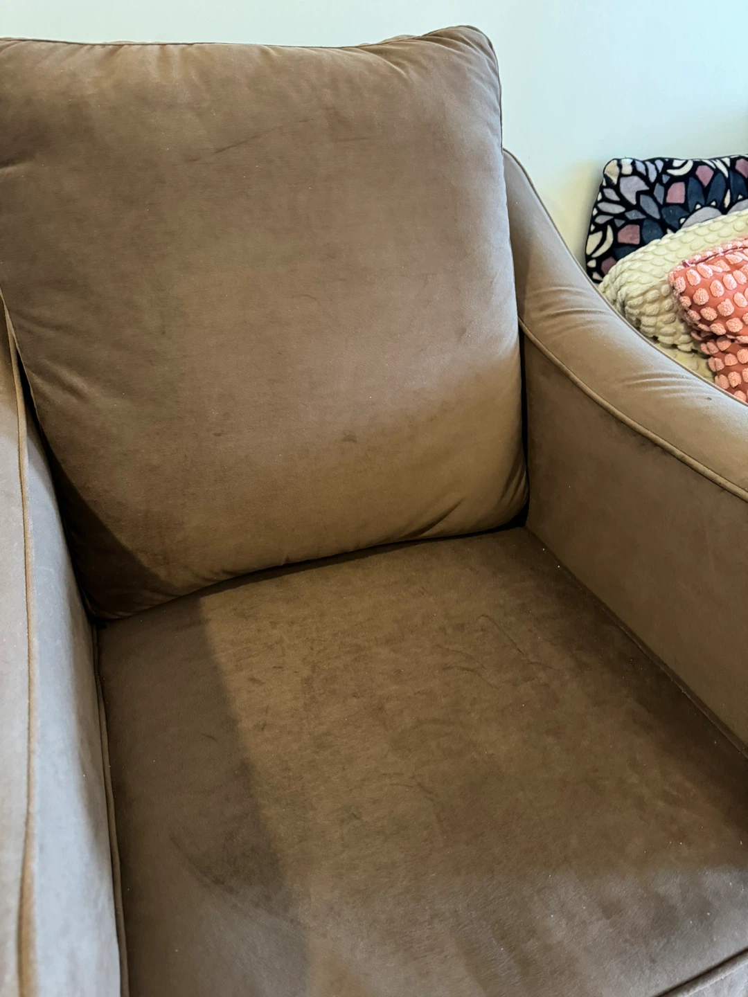 Brown Armchair - photo 3