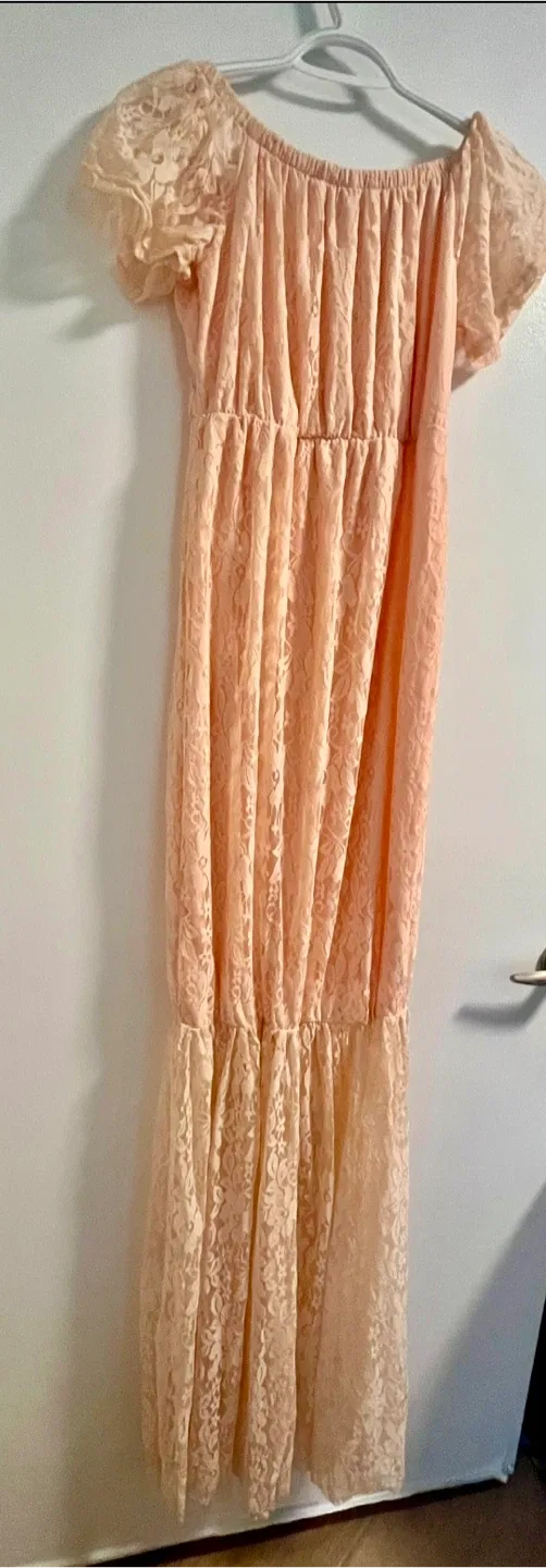 Peach Lace Maxi Dress Size Small to Large image indicator(5)