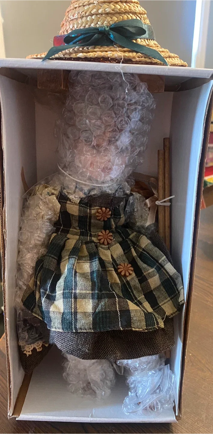 Anne of Green Gables Porcelain Doll Special Edition thumbnail
