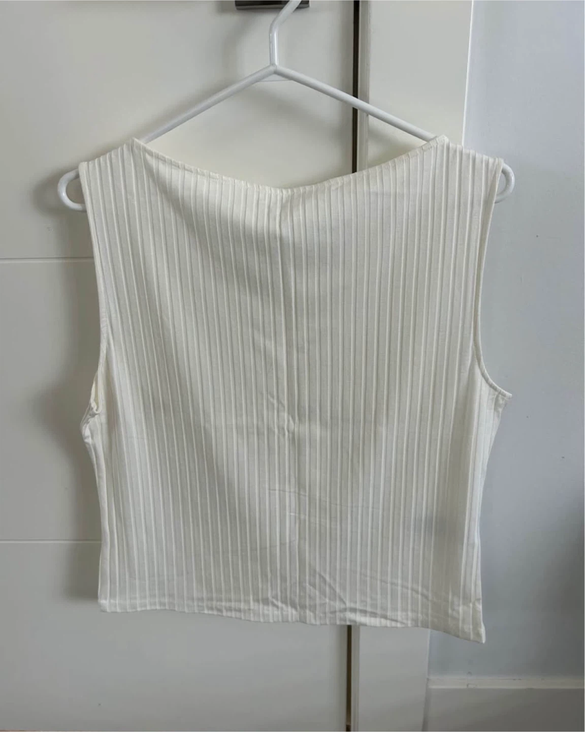 Banana Republic White Ribbed Tank Top - Size L