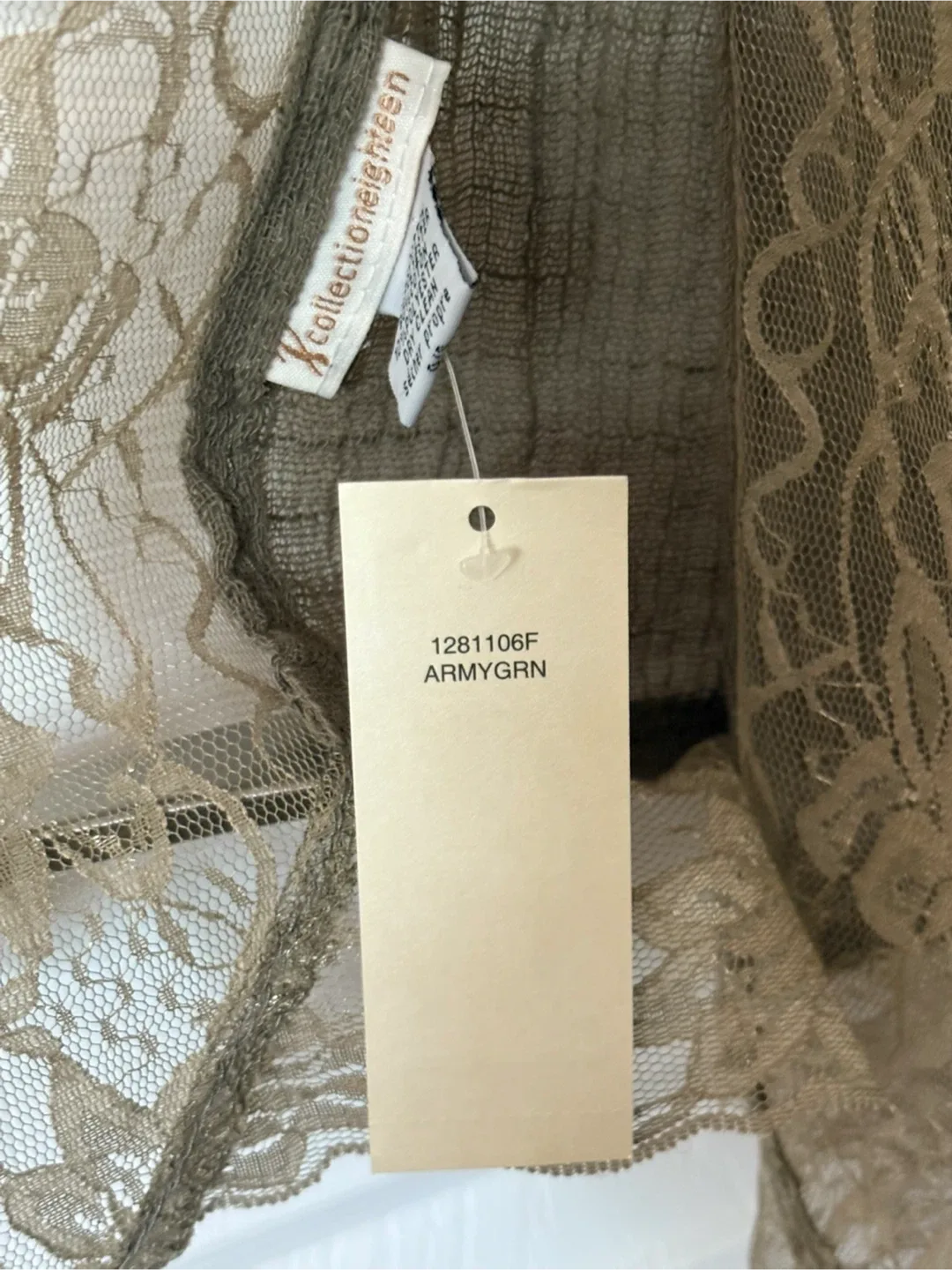 Two scarves / shawls image indicator(4)