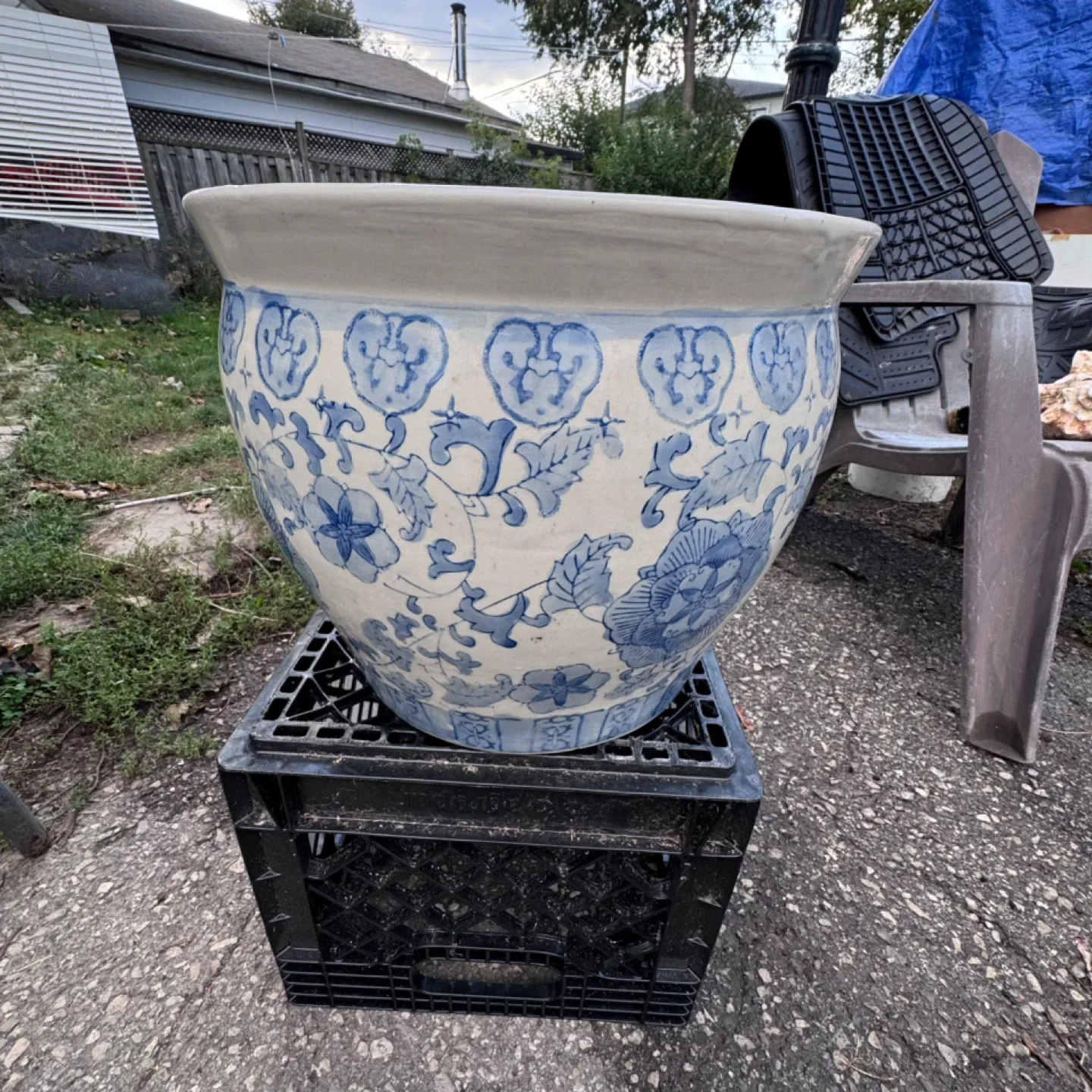 Large Blue & White Ceramic Garden Pot image indicator(2)