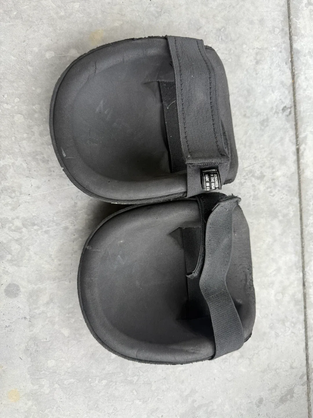 Knee Pads - Black thumbnail