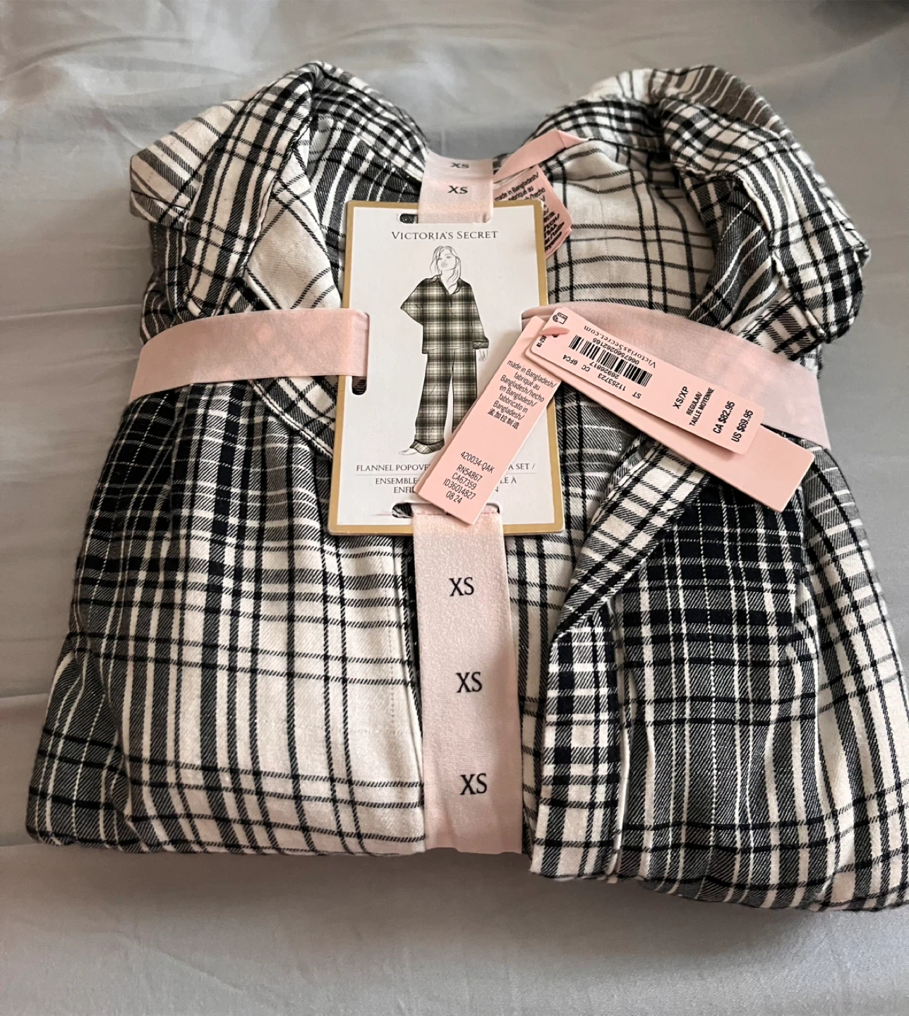 Victoria's Secret Flannel Pyjama Set, XS