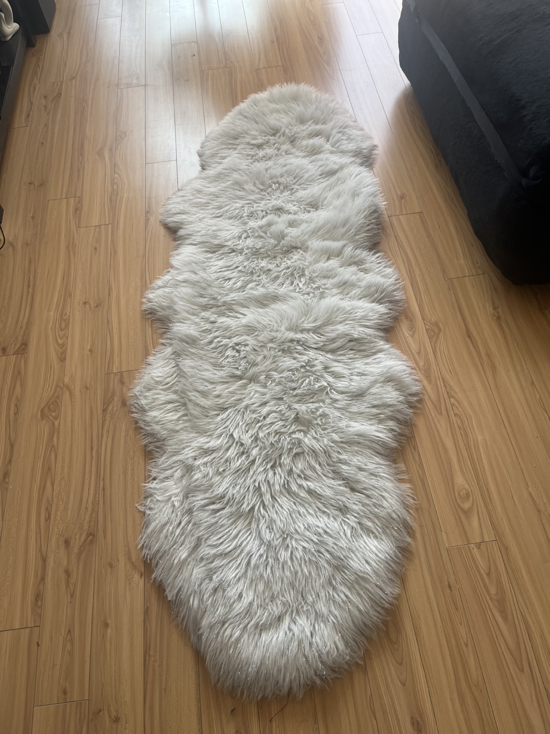 White Faux Sheepskin Rug